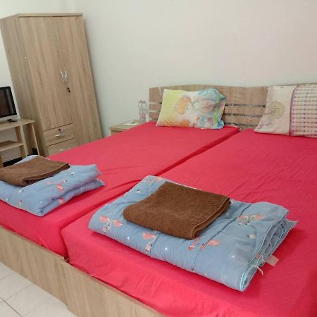 Natcha Place Thammasat Rangsit Банкок Екстериор снимка