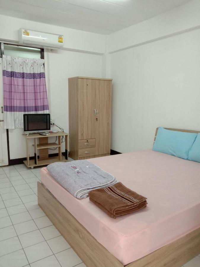 Natcha Place Thammasat Rangsit Банкок Екстериор снимка
