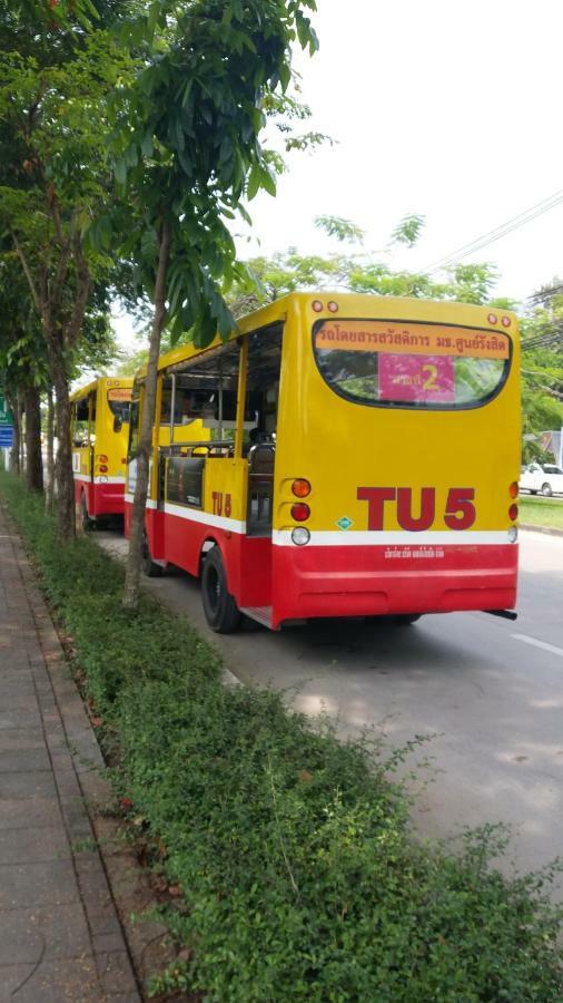 Natcha Place Thammasat Rangsit Банкок Екстериор снимка